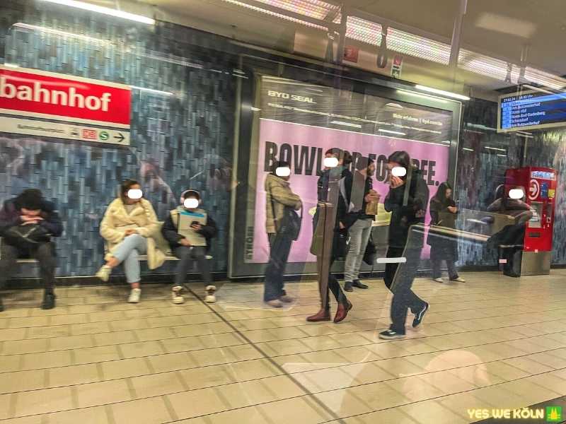 Kölner Hauptbahnhof / KVB