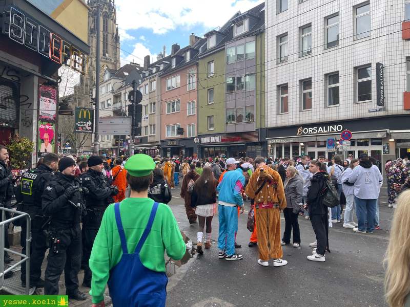 Zülpicher Straße, Weiberfastnacht, Köln, Polizei