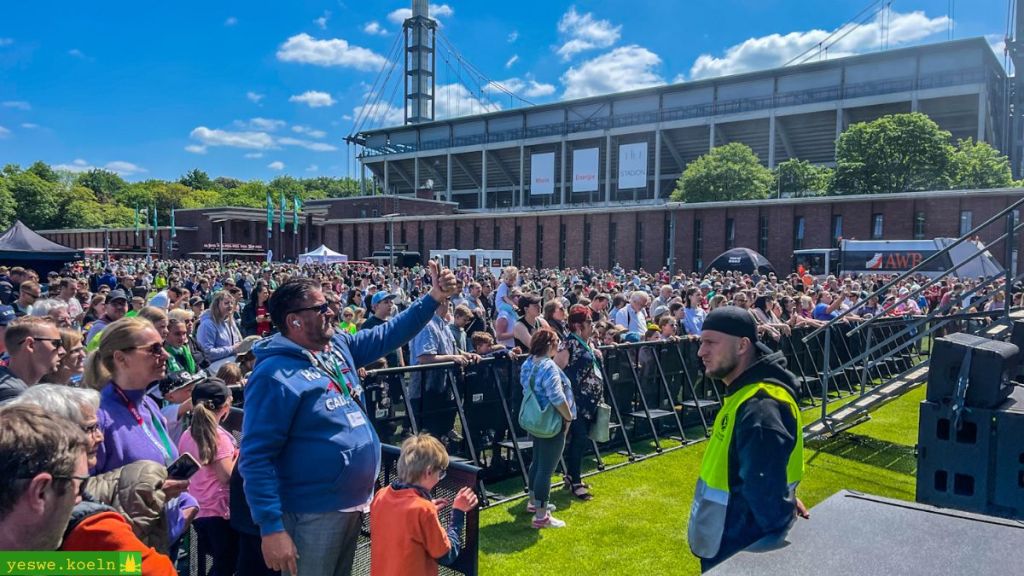 DFB-Pokalfinale der Frauen im RheinEnergieStadioin in Köln: Vorher gab es ein Kölsches Musikprogramm