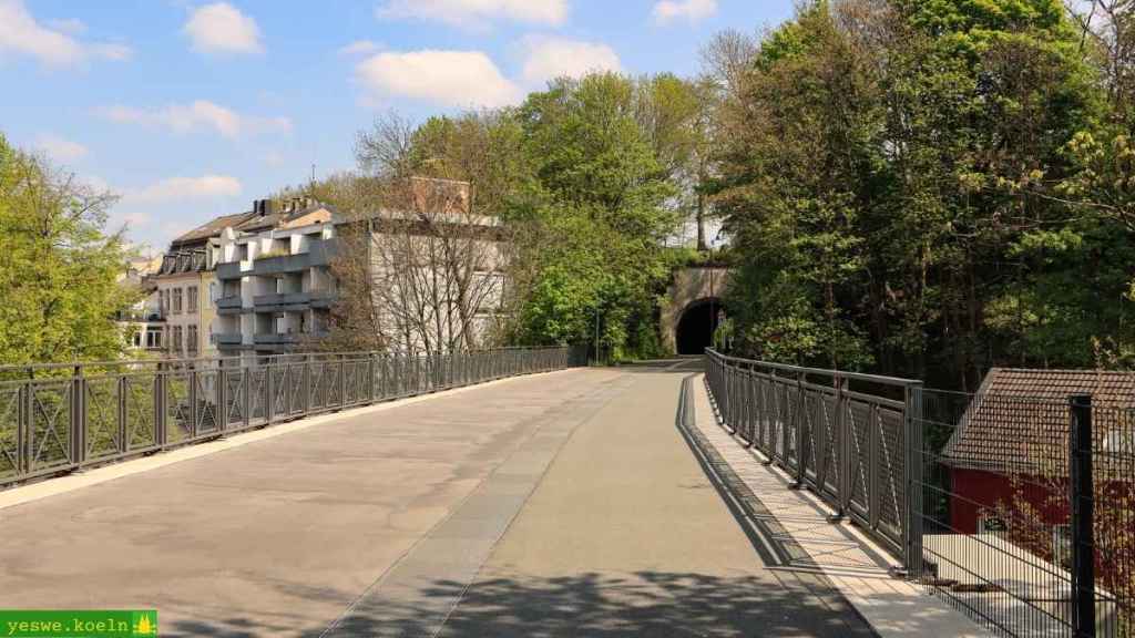 Hier der Fatloh-Tunnel der Nordbahntrasse in Wuppertal-Barmen