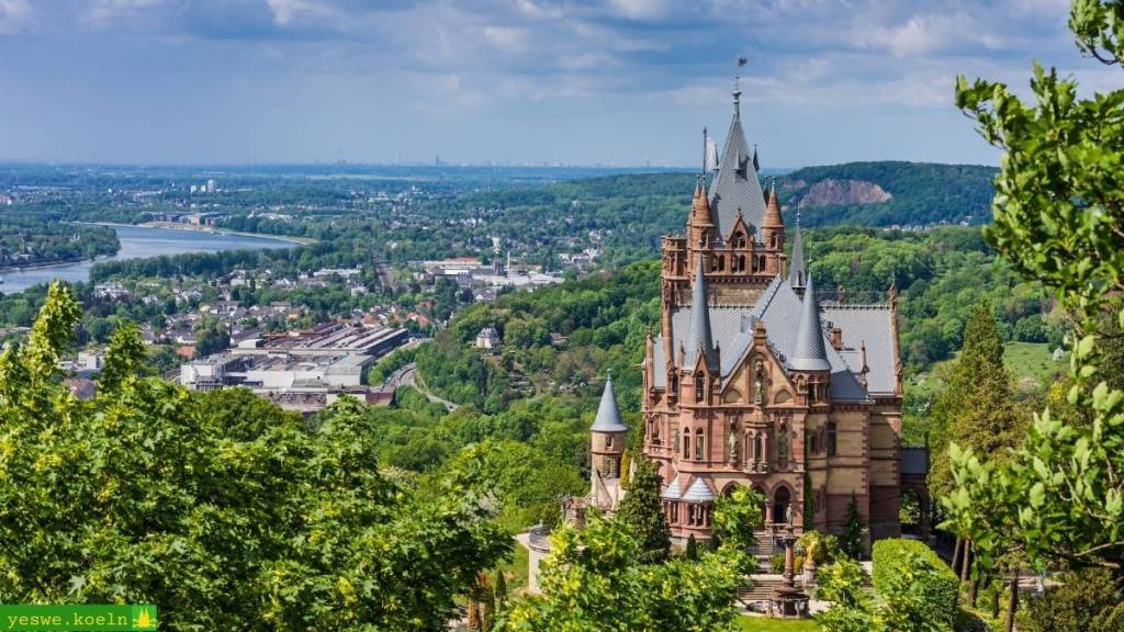 Die Drachenburg bei Bonn